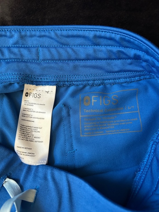 Figs Technical Collection Scrub Pants in Bright Blue - Picture 2 of 2
